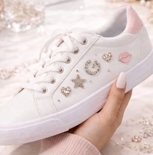 New! GUESS Love Charm Sneakers ✨ Size 7.5 | New w/ Tag | Chic Luxe Style